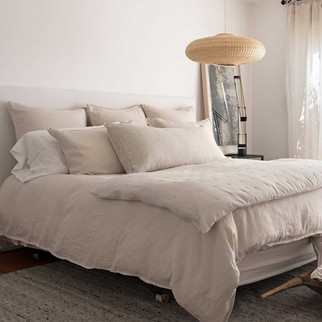 CUSHION CHANTAL 26" x 26"