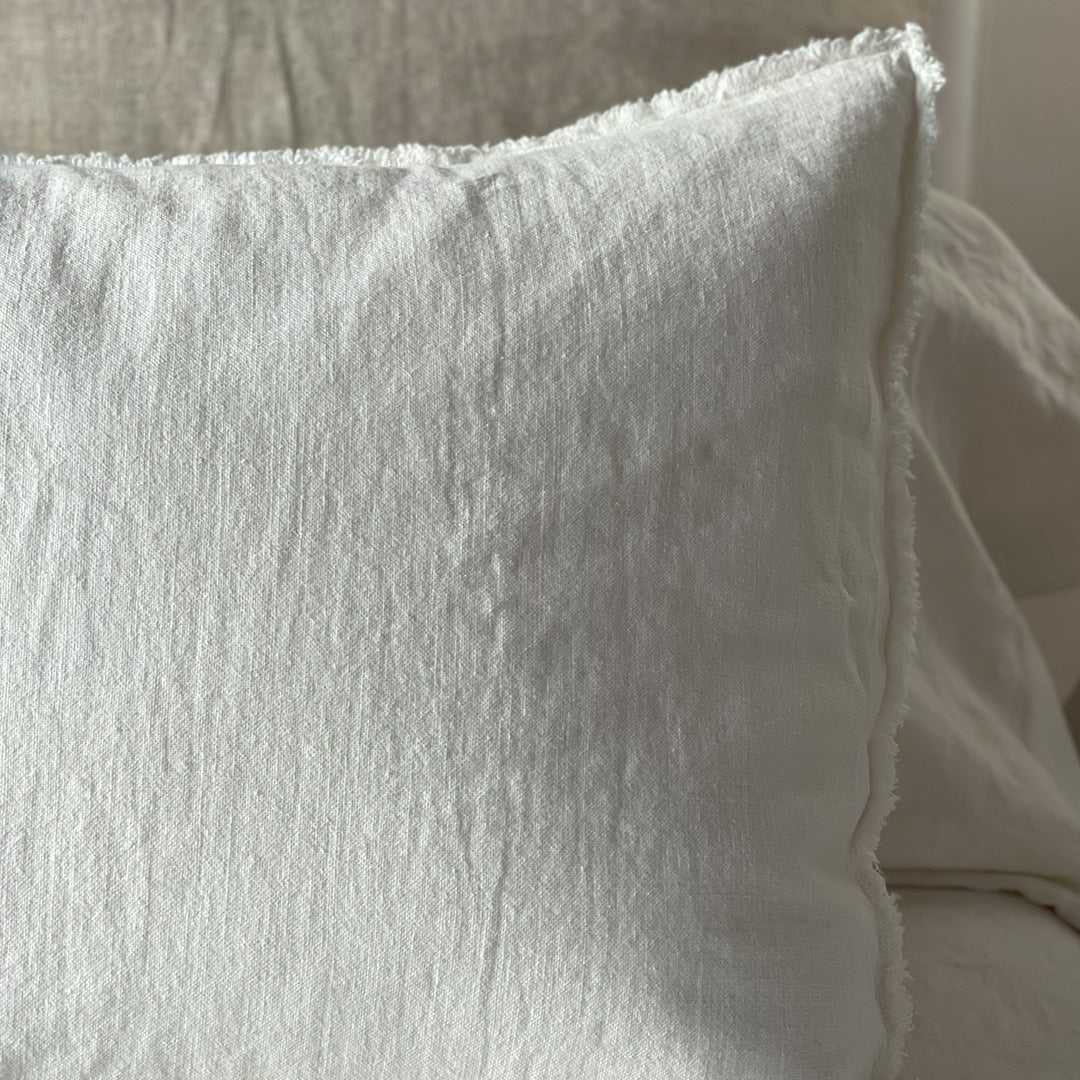 CUSHION NATIVE 22" x 30"