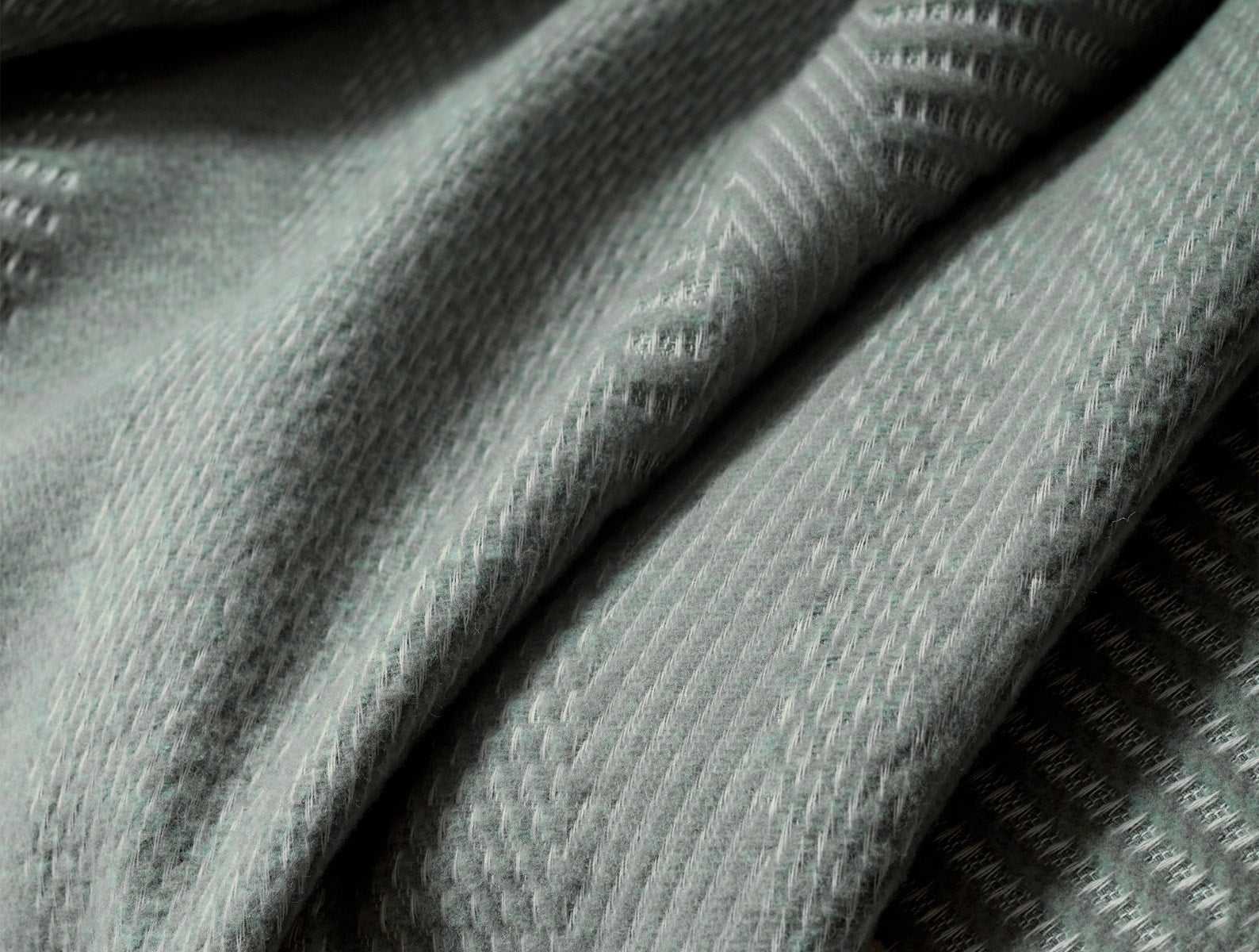Cirrus Supersoft Organic Cotton Throw