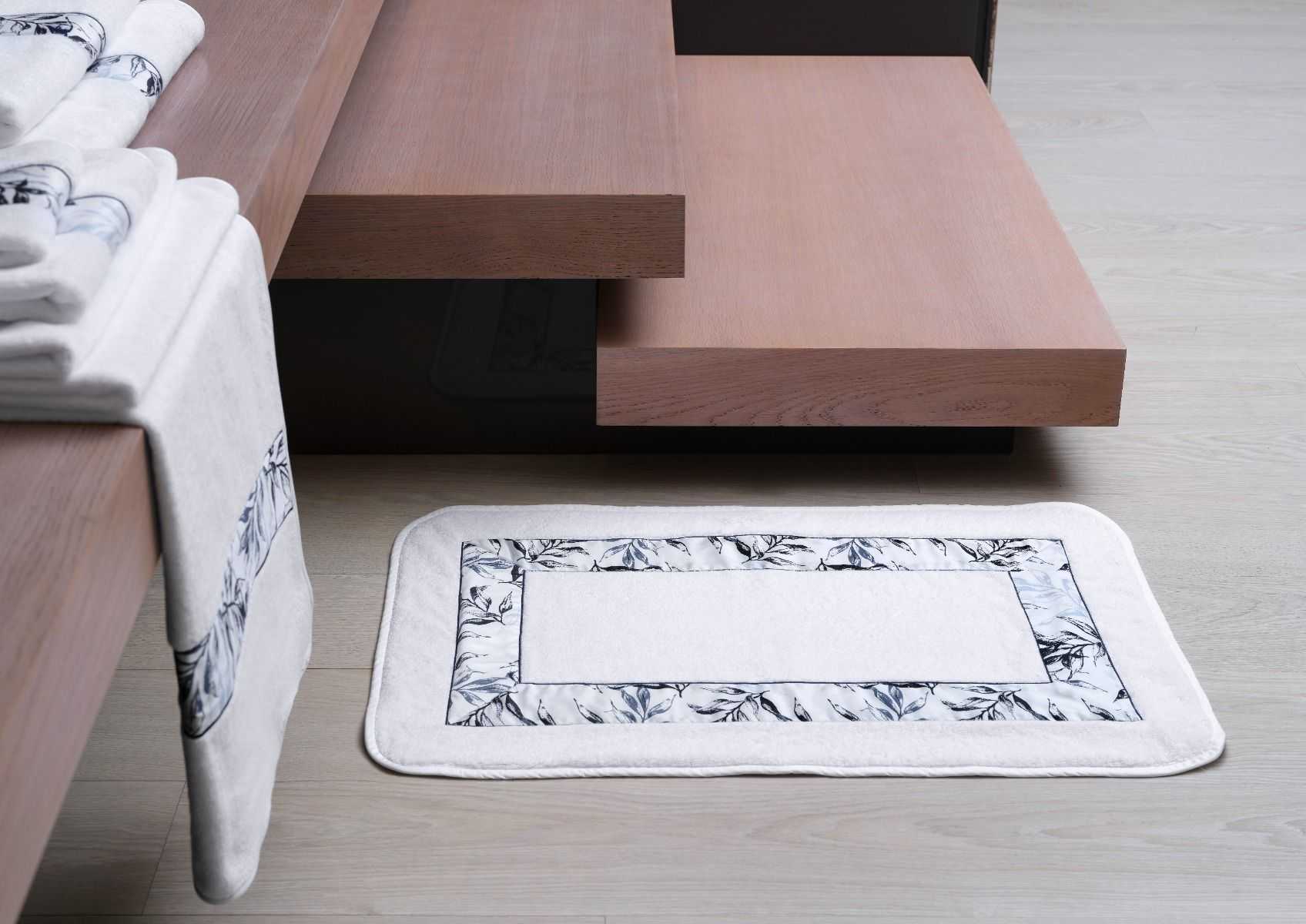 Natura Luxury Bath Math