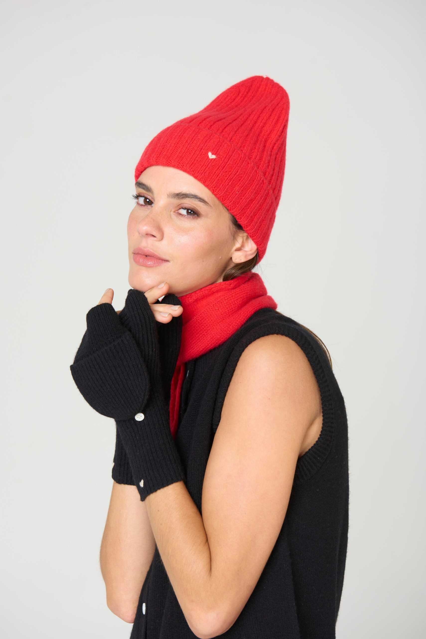 The Rib Beanie – Scarlet