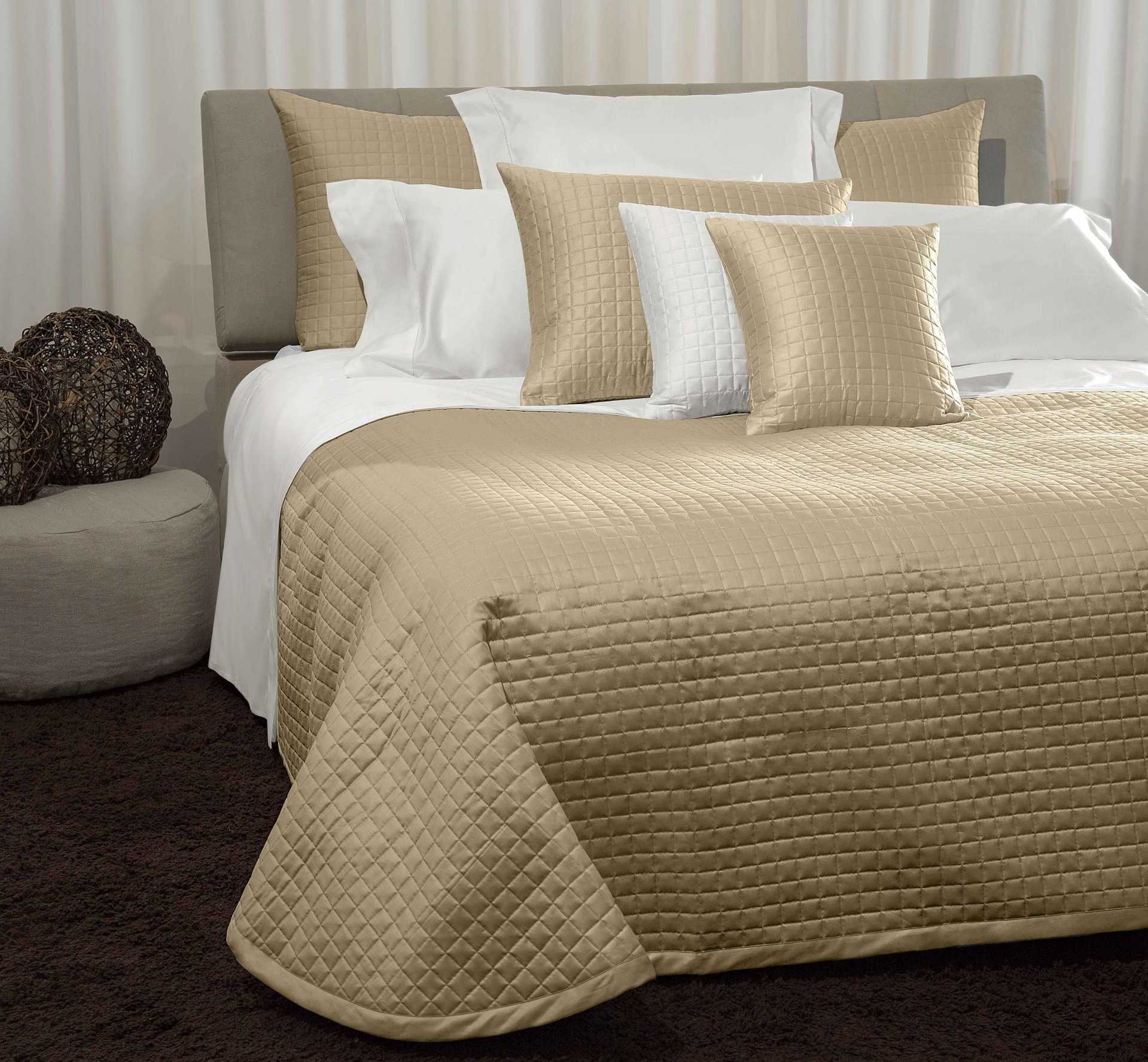 Masaccio Quilted Decorative Pillow Sham