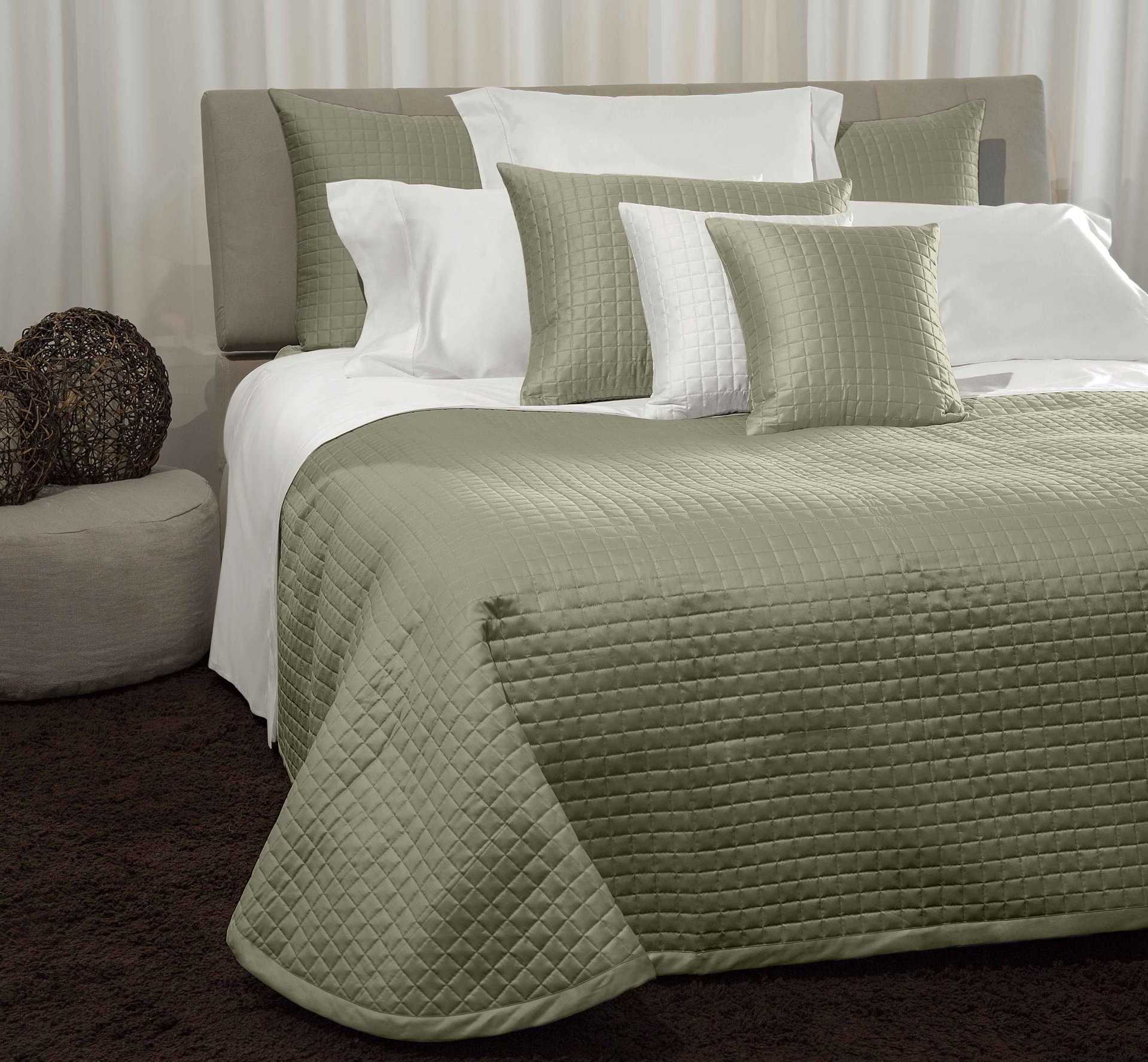 Masaccio Quilted Decorative Pillow Sham