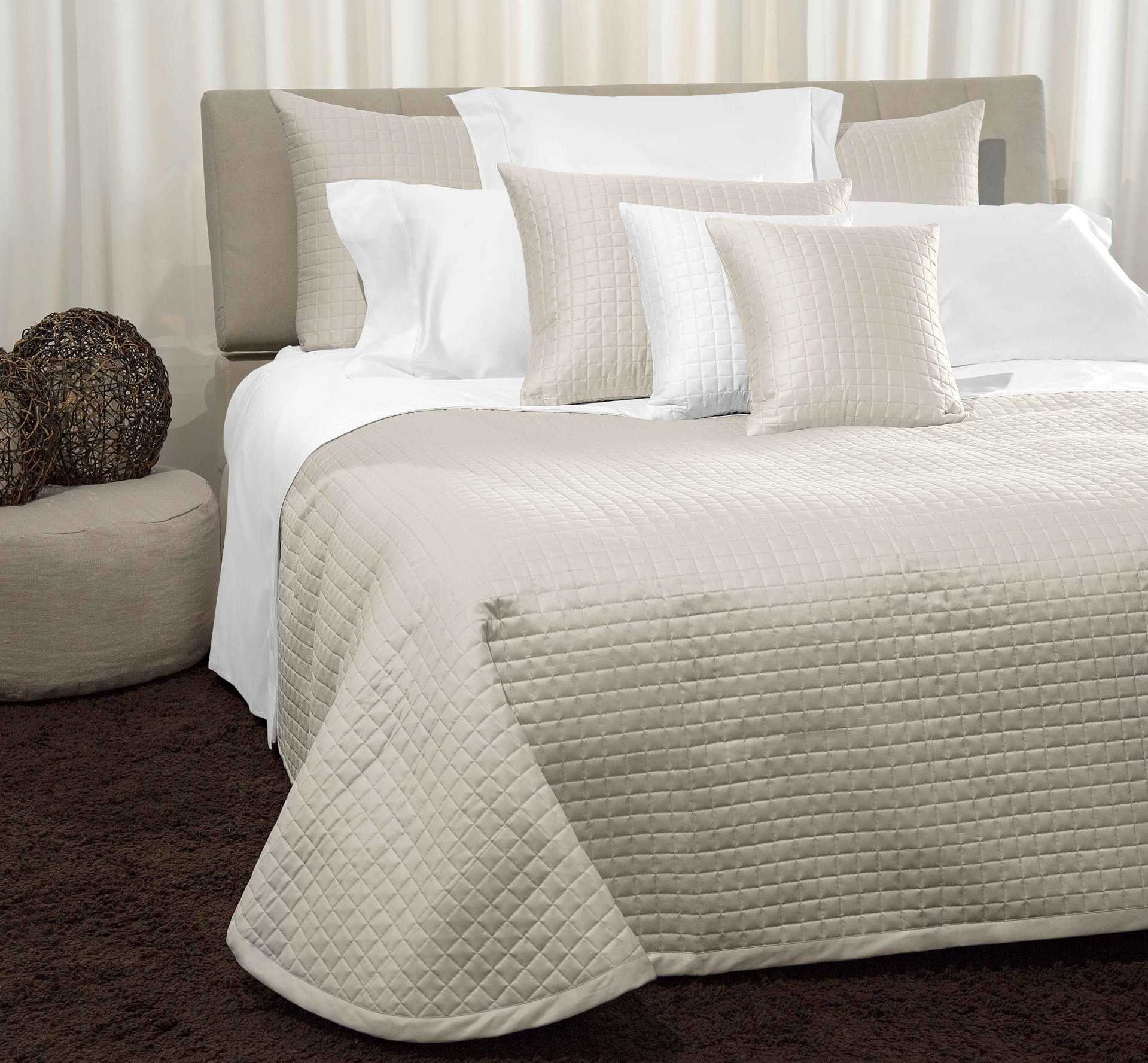 Masaccio Quilted Decorative Pillow Sham