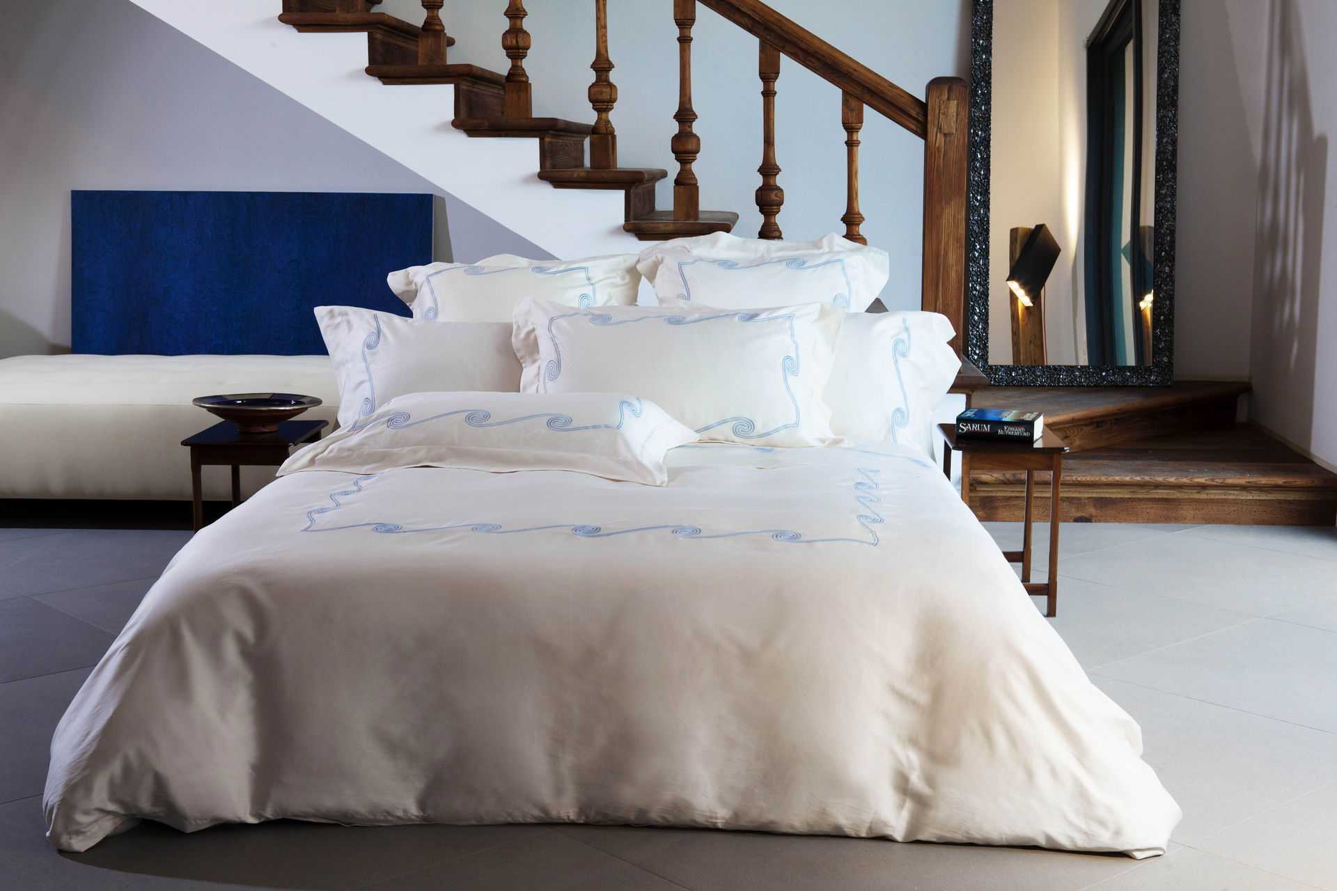 Hellas Duvet Cover