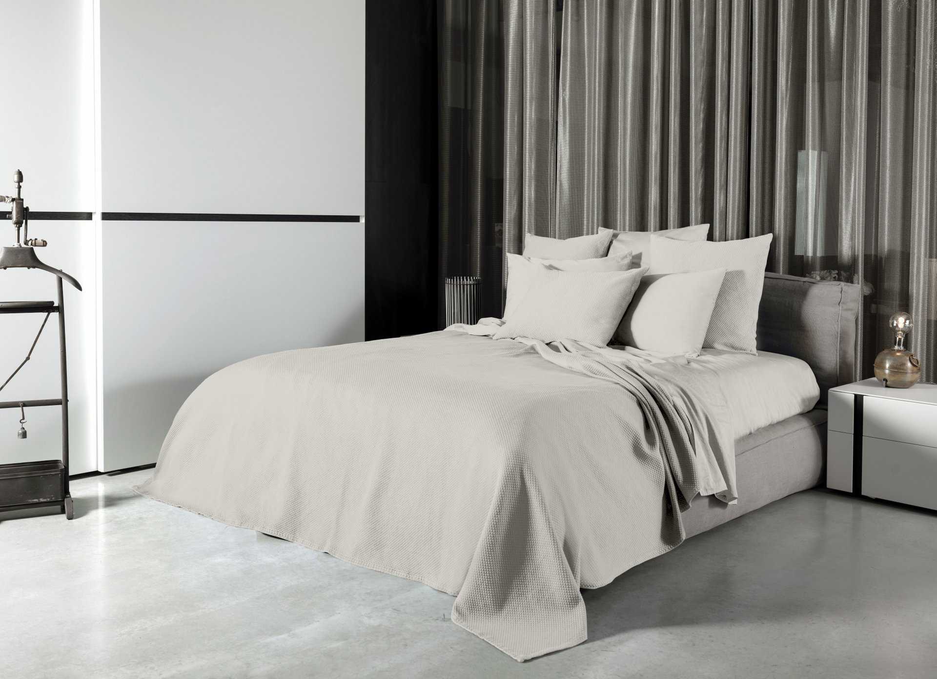 Olivia Decorative Pillow Sham