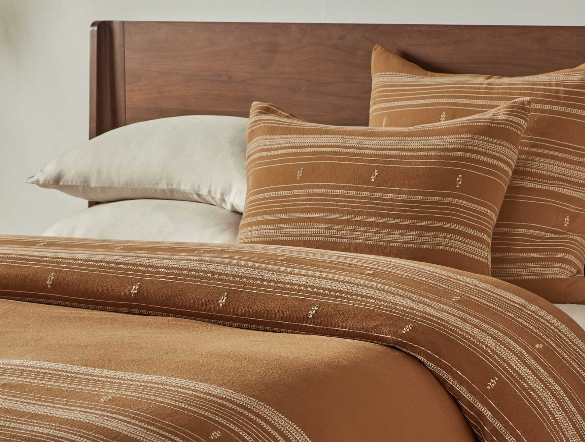 Coyuchi + Rejuvenation Inyo Organic Dobby Duvet Cover | Almond w/Undyed