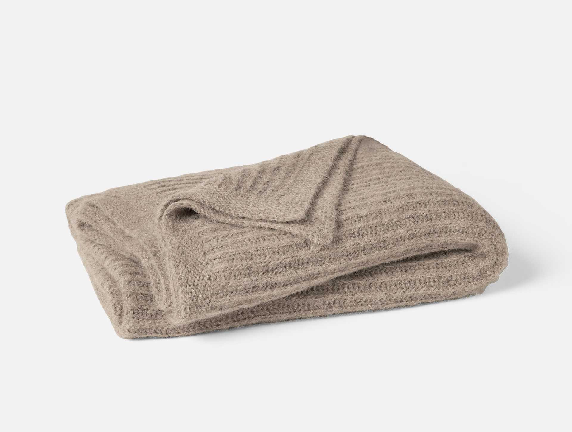 Andes Suri Alpaca Knit Throw