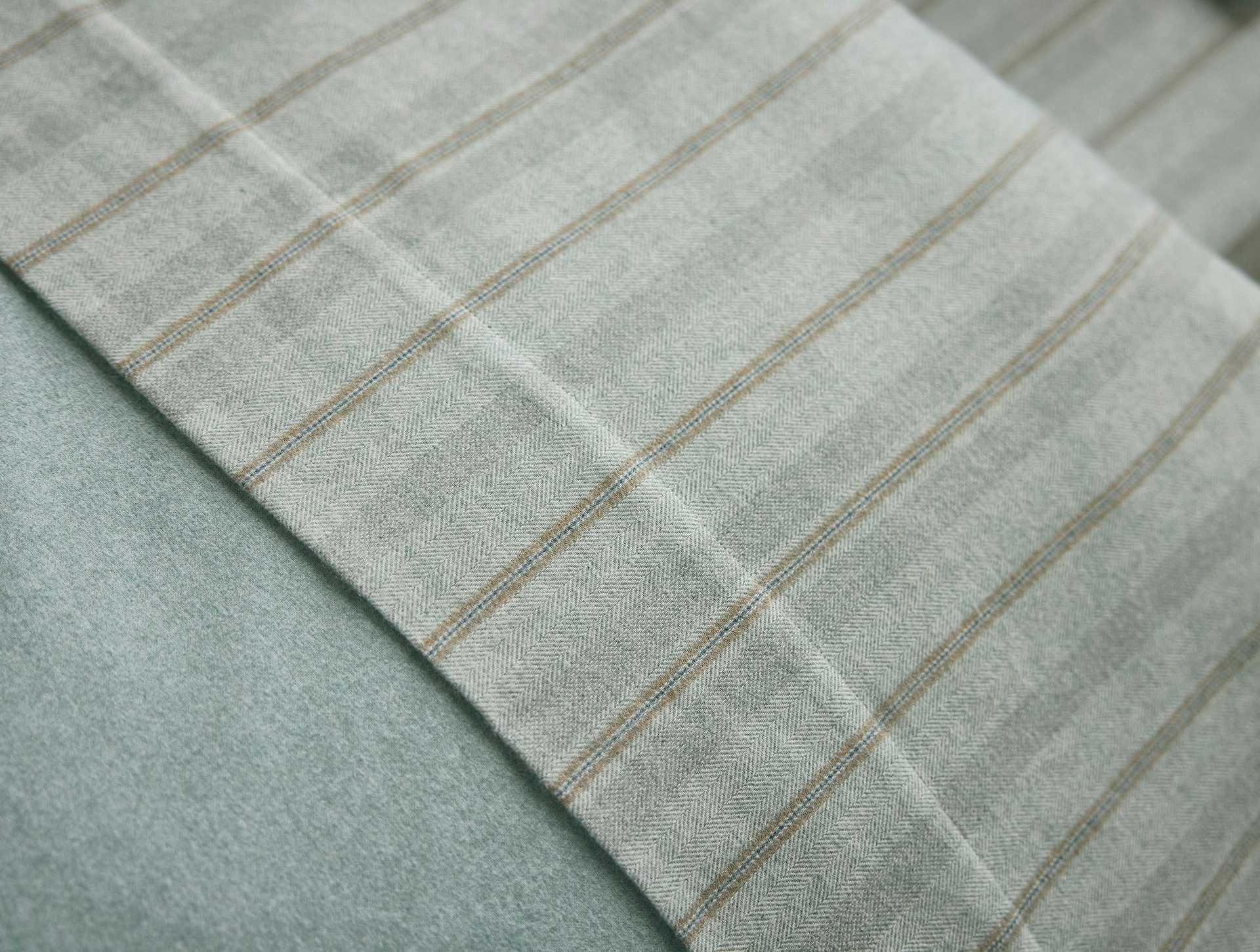 Cloud Brushed&trade; Organic Flannel Sheet Set
