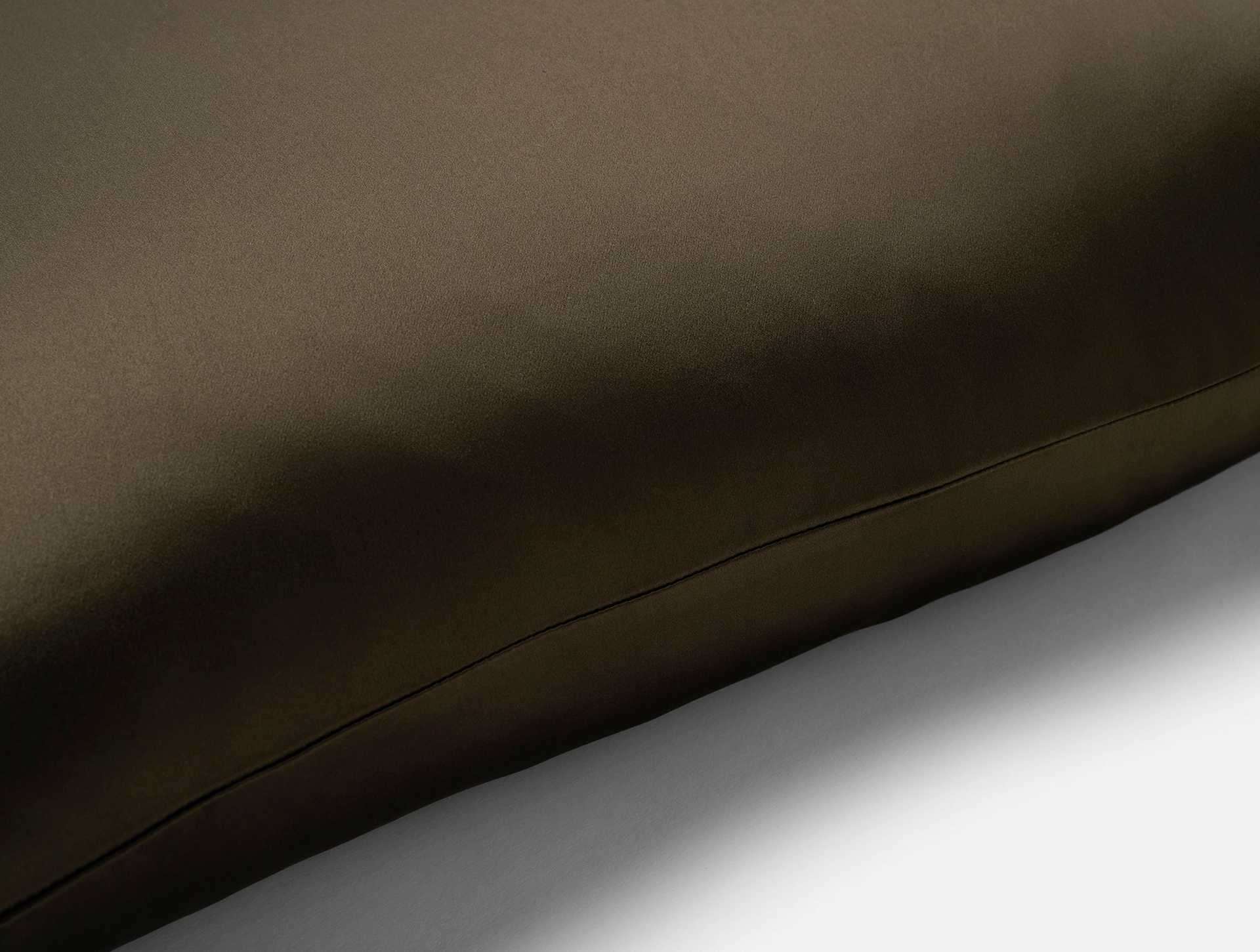 Selene Organic Silk Pillowcase