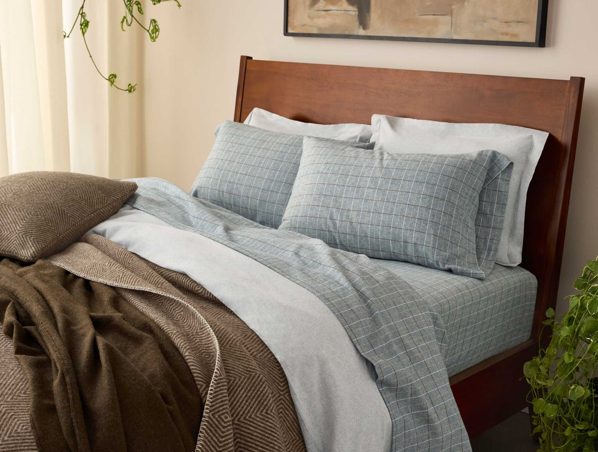 Cloud Brushed&trade; Organic Flannel Sheet Set