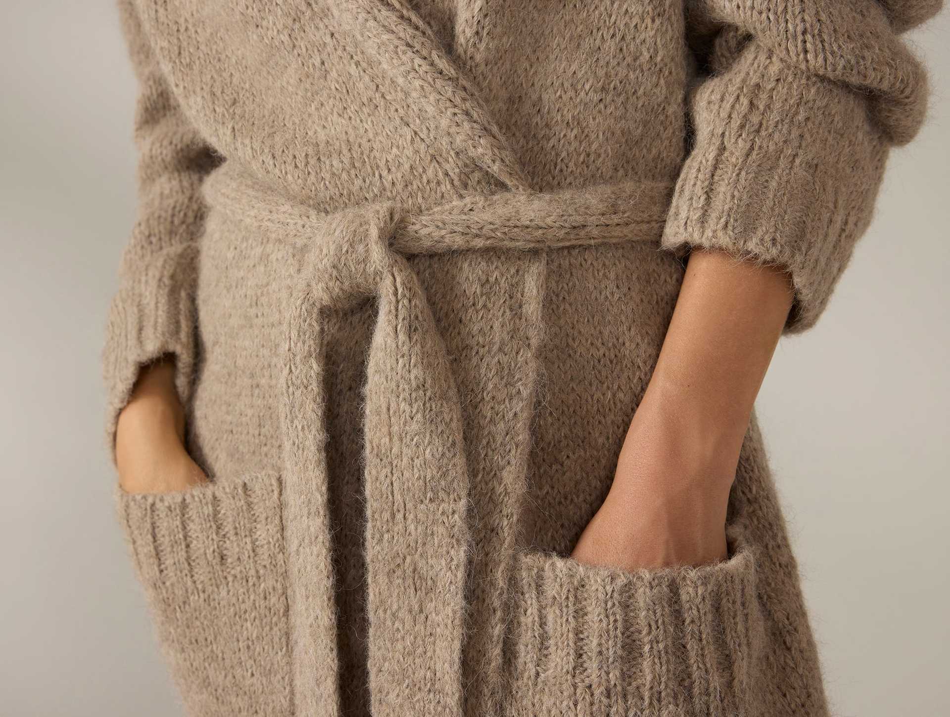 Women's Andes Suri Alpaca Knit Robe