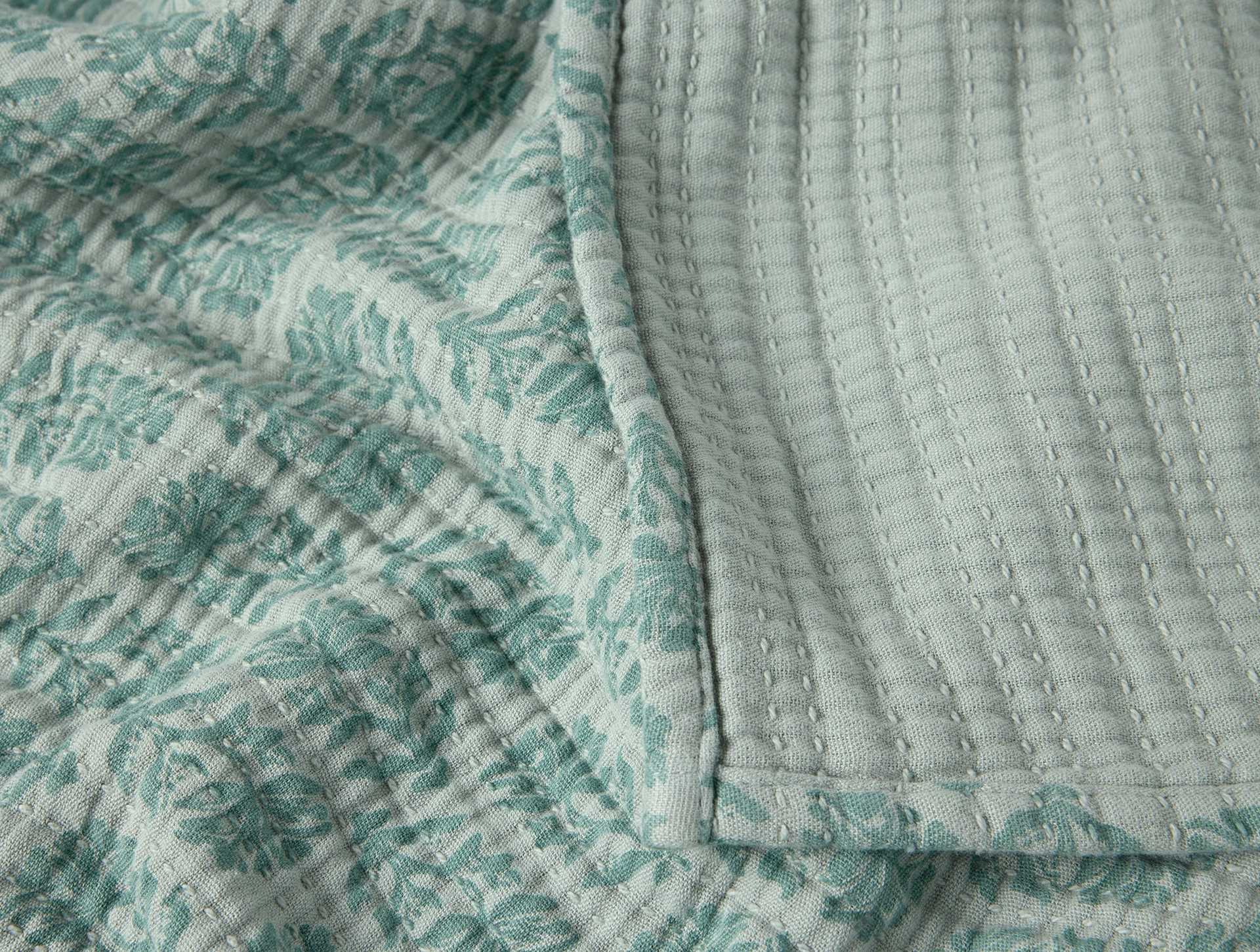 Mirada Organic Matelasse Throw