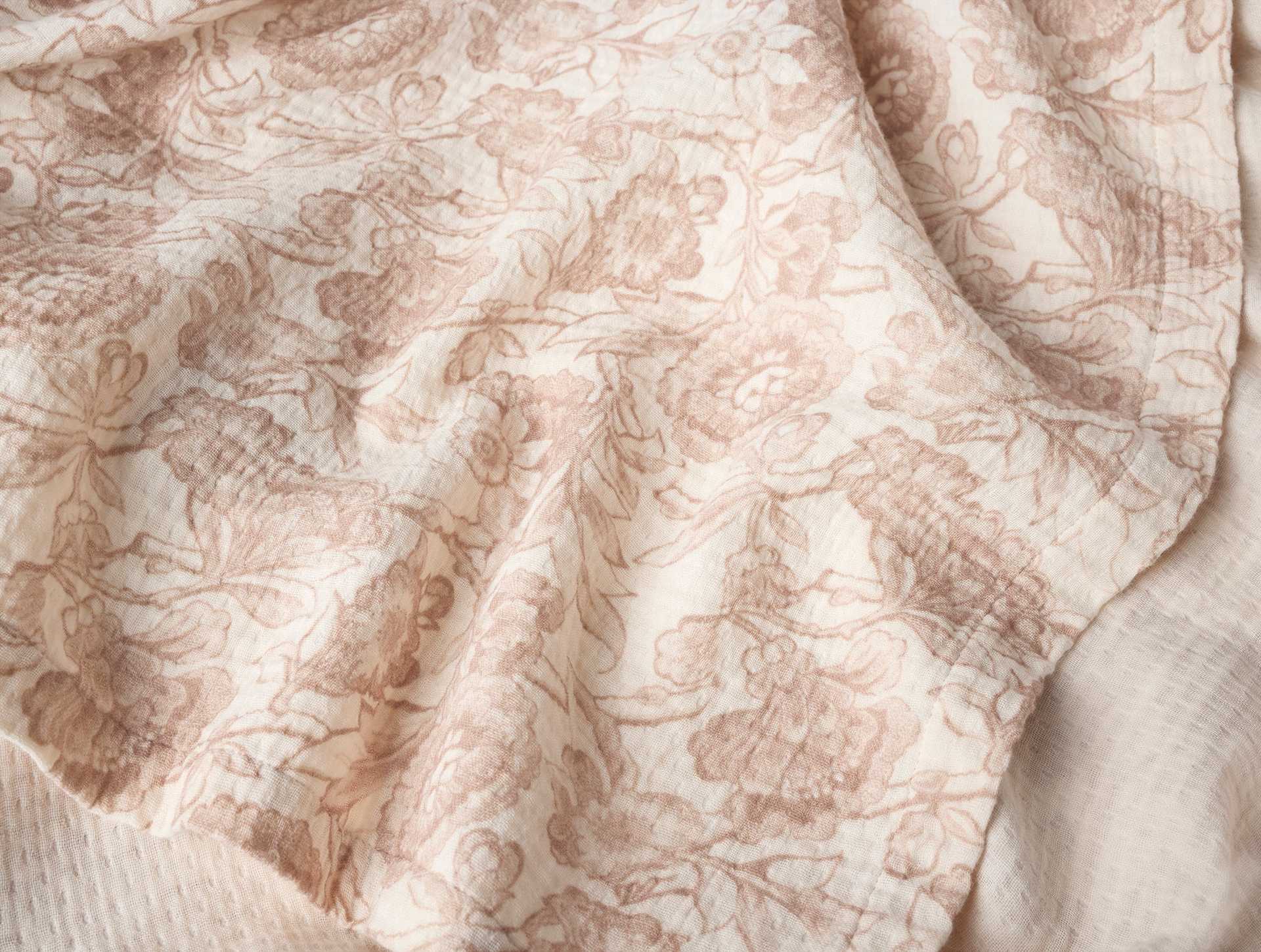 Balboa Organic Matelasse Print Throw