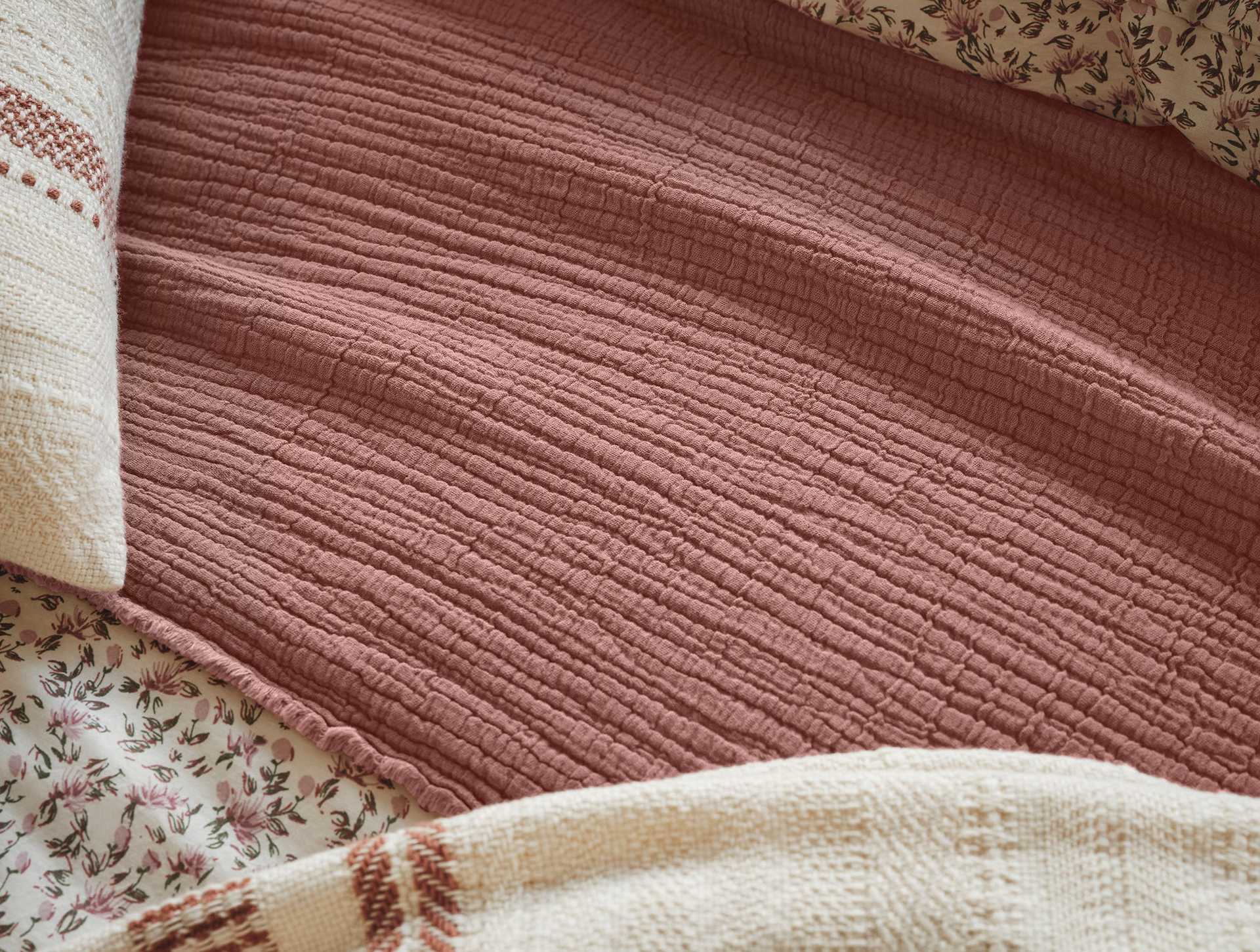Topanga Organic Matelasse Coverlet