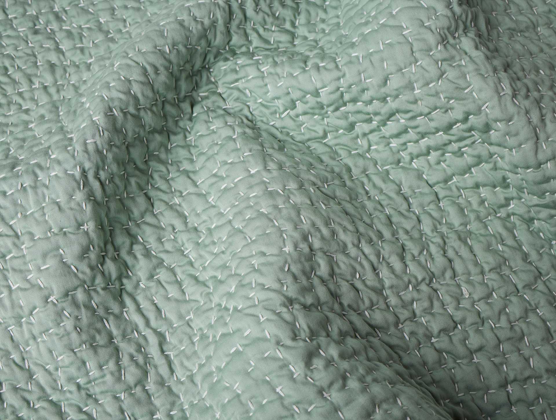 Pebbled Handstitched Organic Toddler Quilt