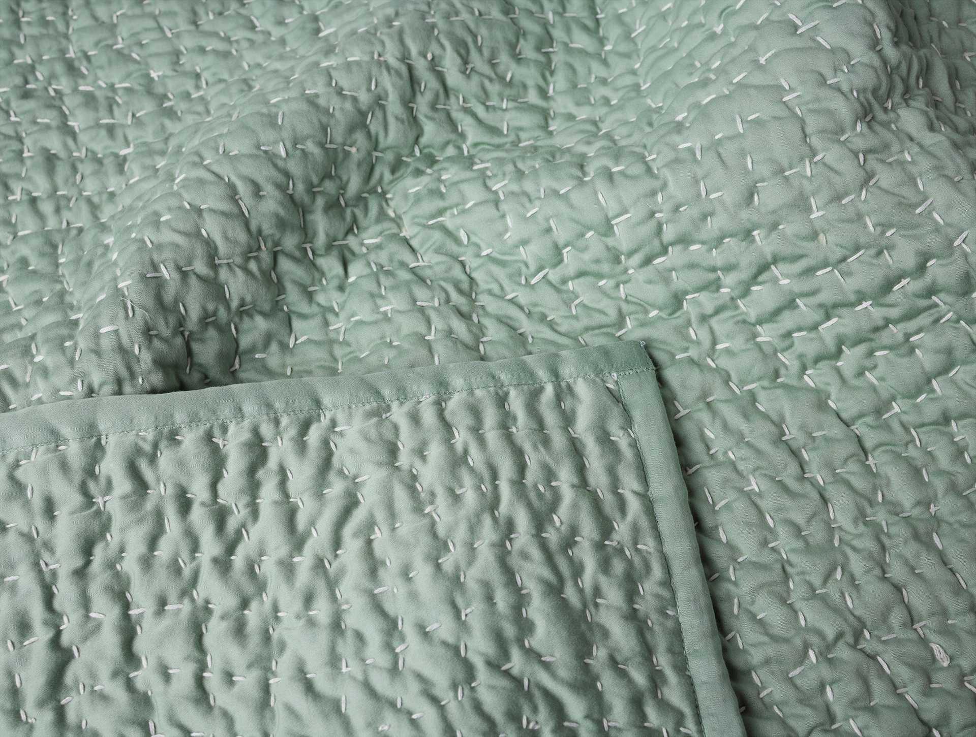 Pebbled Handstitched Organic Toddler Quilt