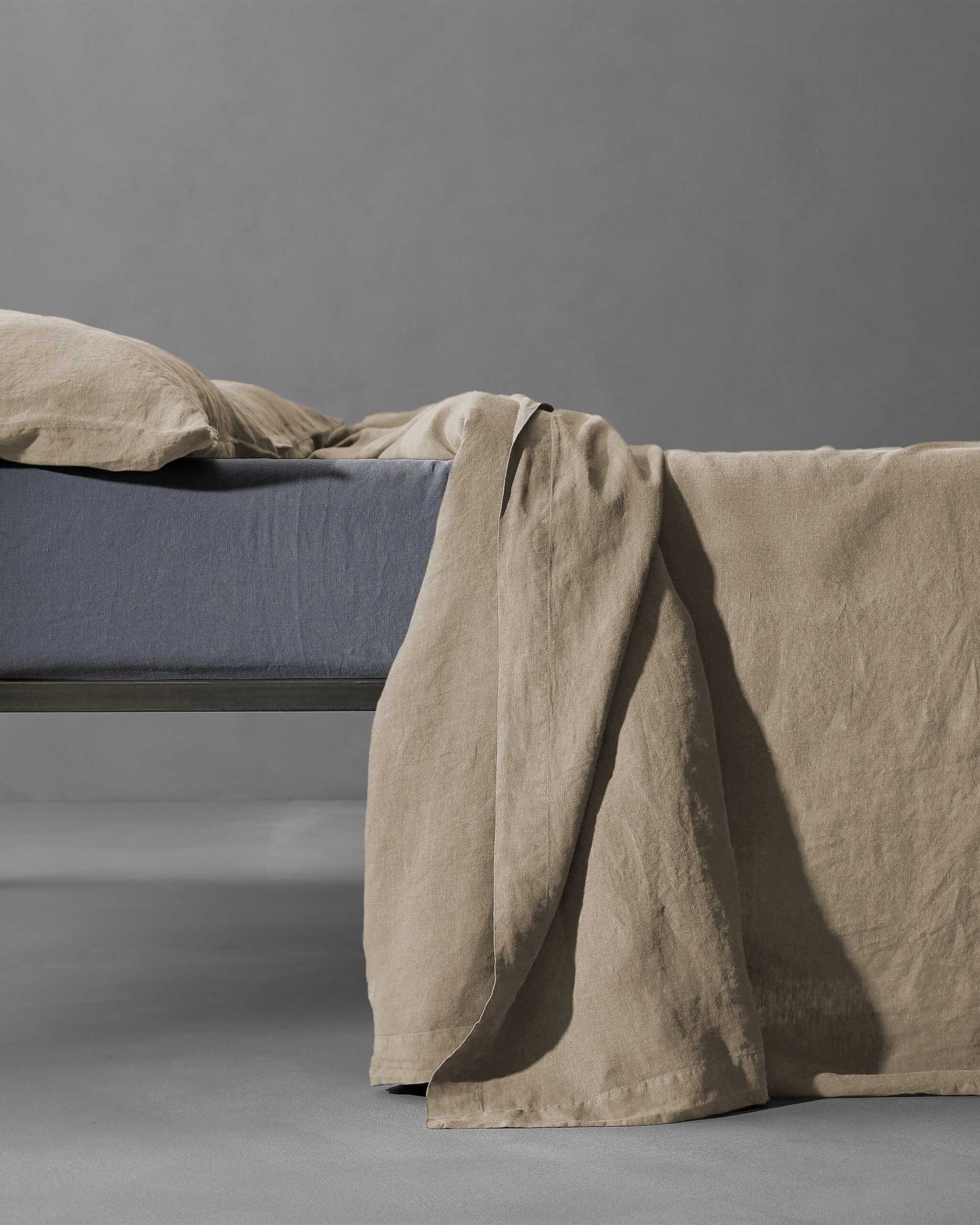 Rem Flat Sheet - Image 25