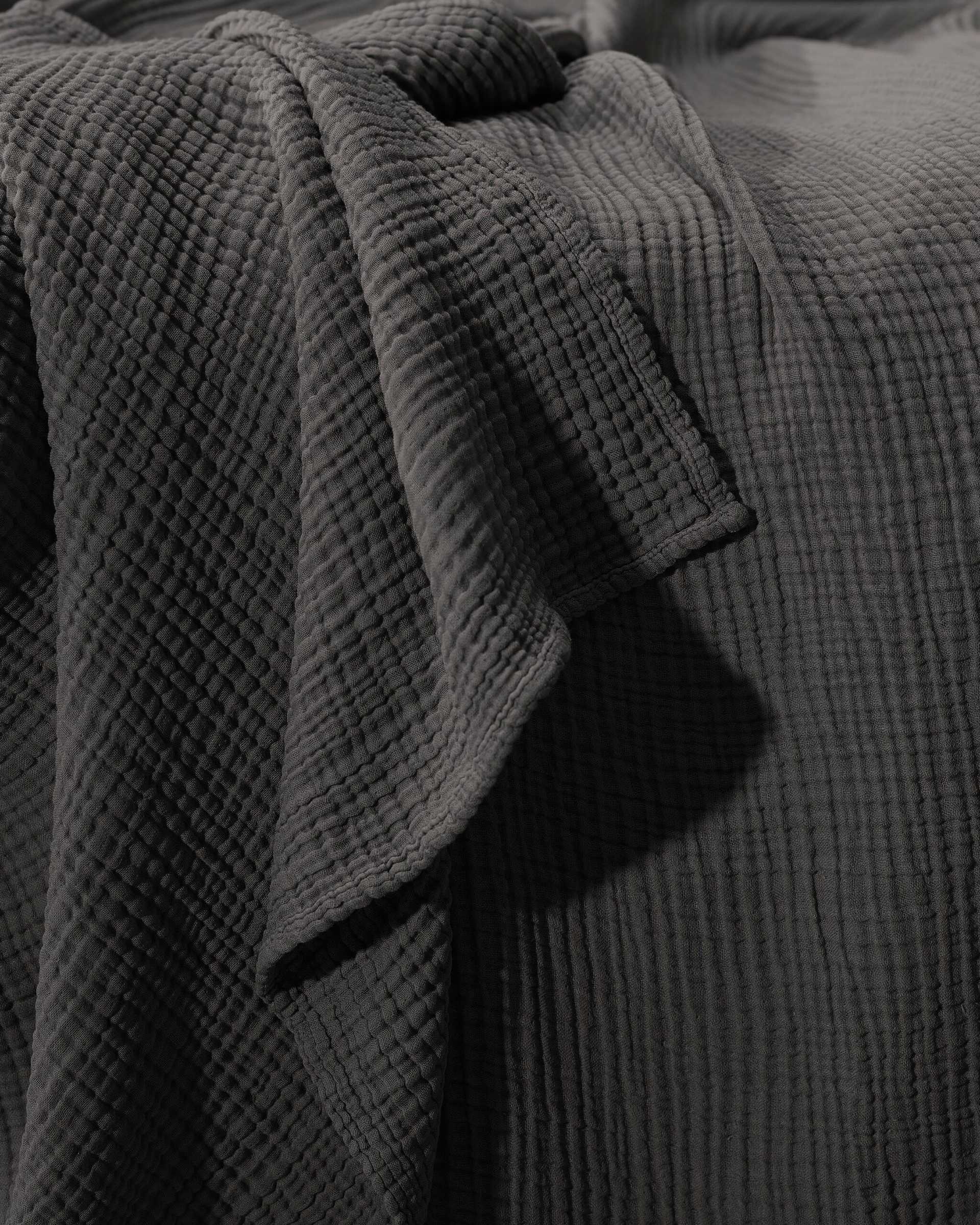 Free New Bedcover - Image 3