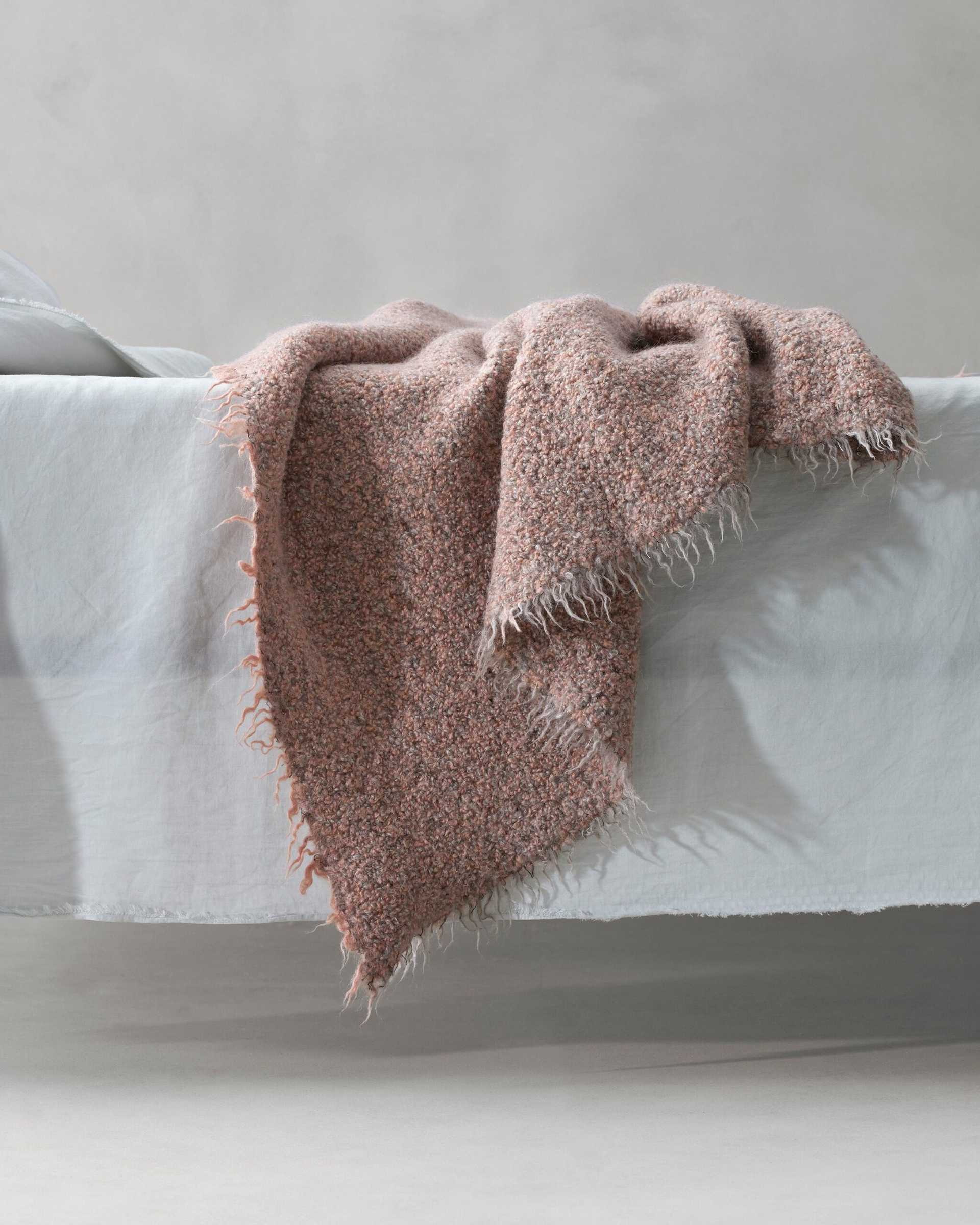 Multi Throw - Image 11