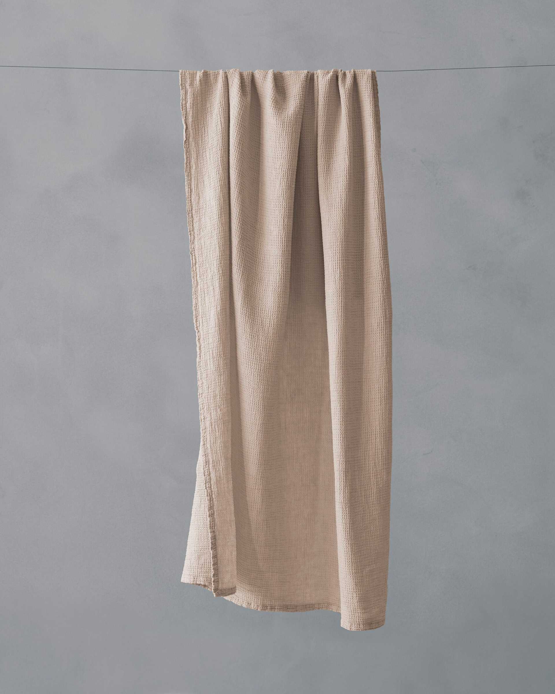 Lipe New Bath Towel - Image 12