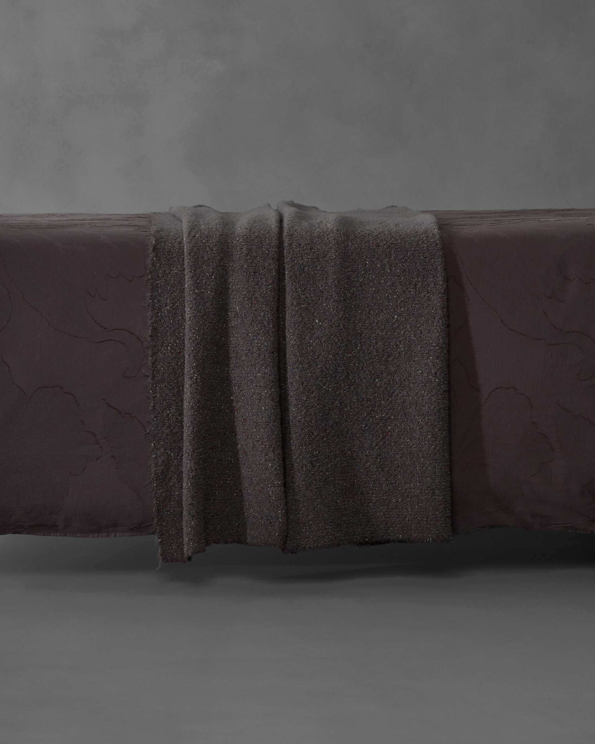 Nicke Throw - Image 4