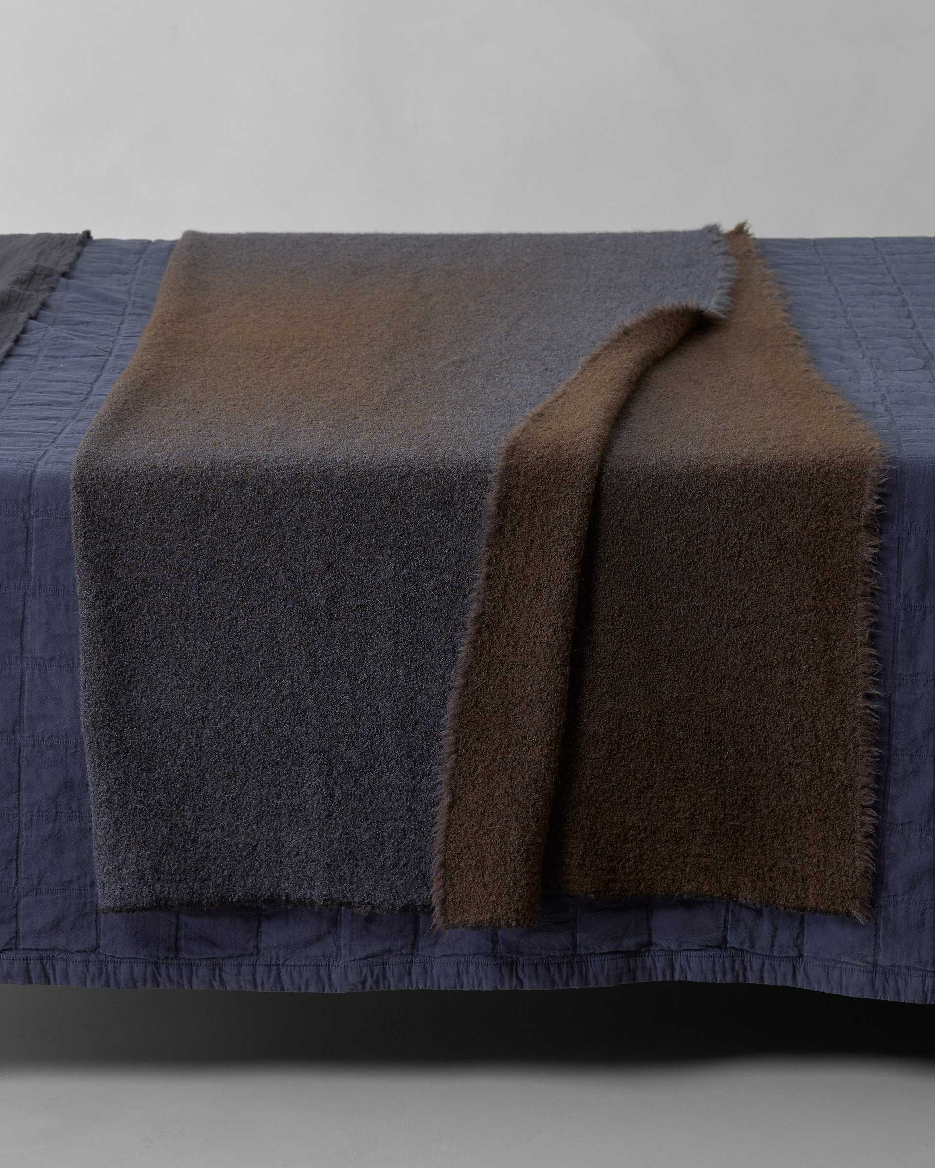Nuance Throw