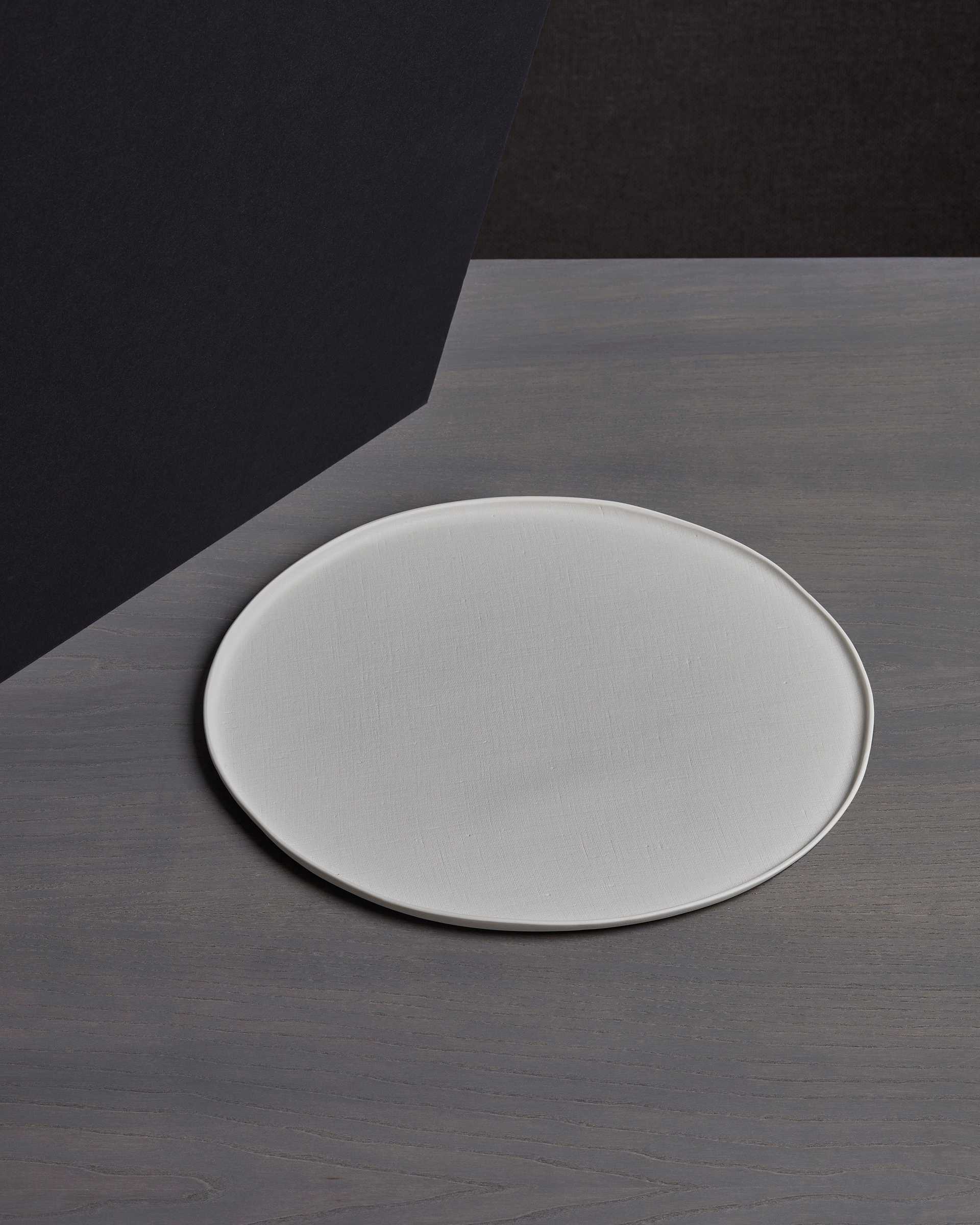 Buto Cake Plate