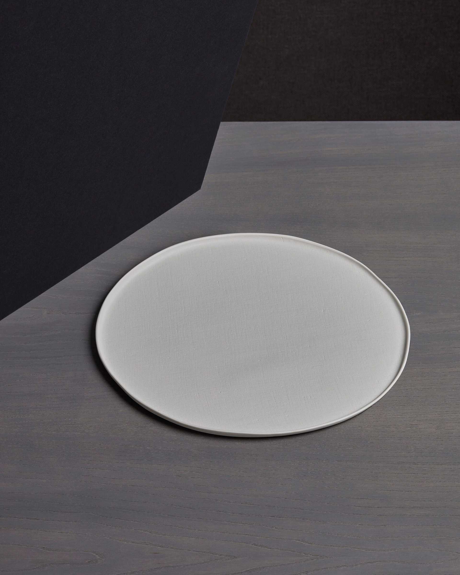 Buto Cake Plate