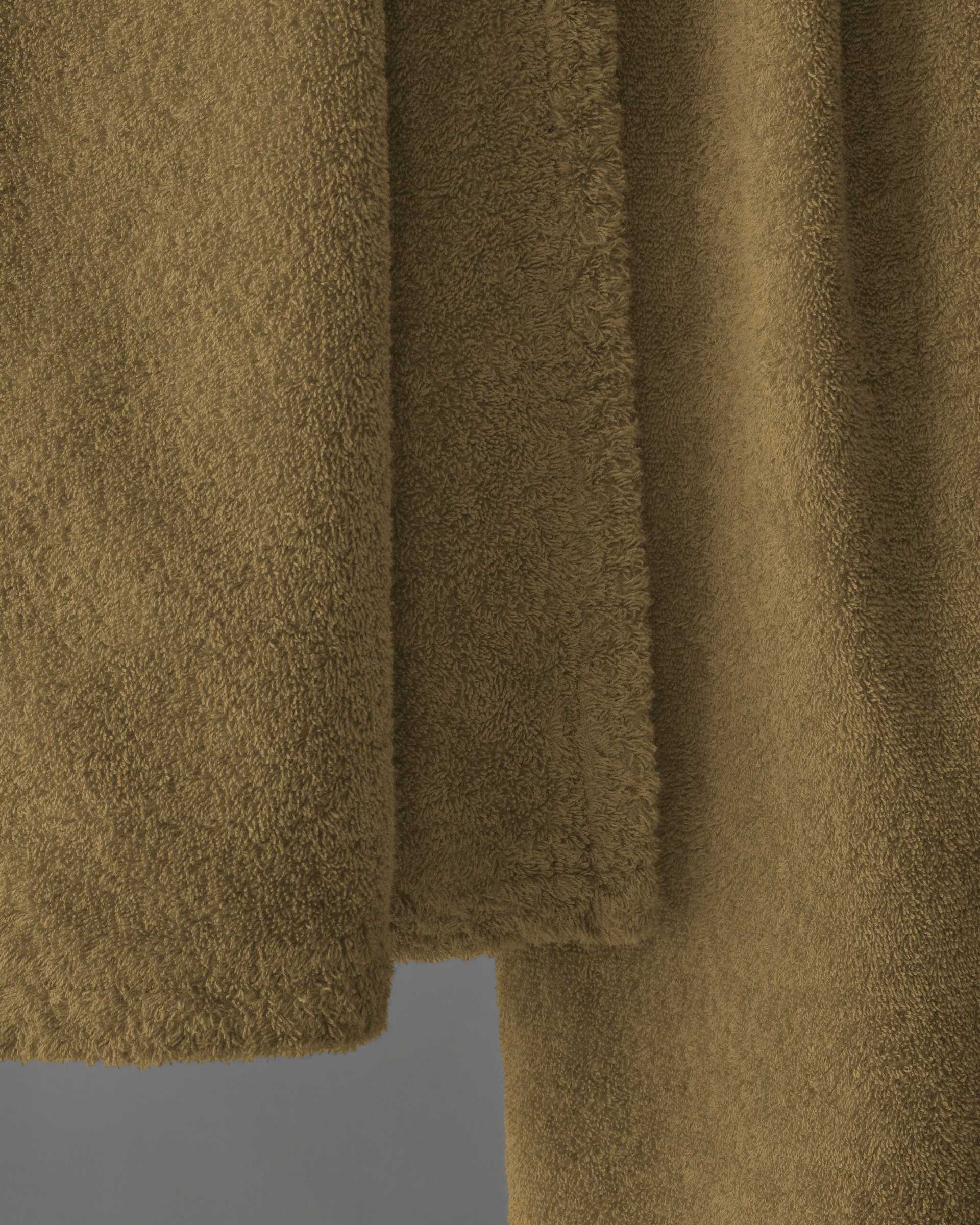 Crisp Towel Set