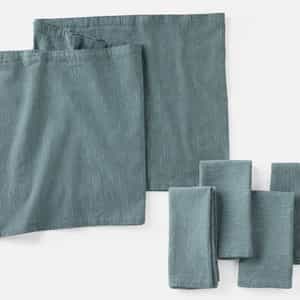Toro Canyon Organic Runner + Napkin Set