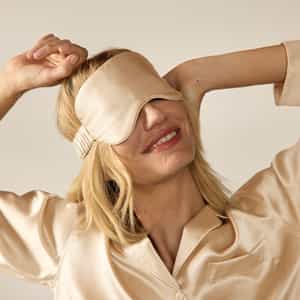 Selene Organic Silk Eye Mask