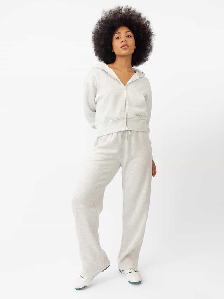 Woman wearing Heather Grey CityScape Wide Leg Pant with white background |Color: Heather Grey