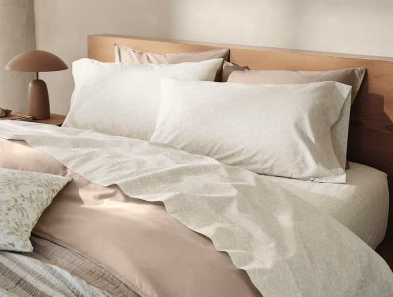 Organic Print Percale Sheet Set - Coyuchi | Sand Dollar Robles