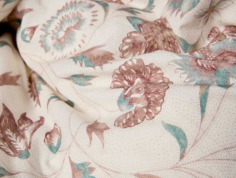 Viola Organic Print Duvet Cover - Coyuchi | Undyed w/Garnet