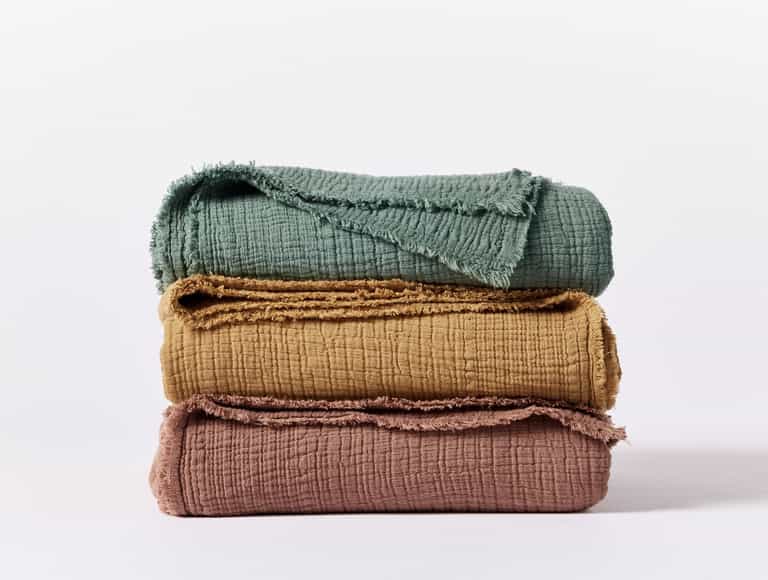 Topanga Organic Matelasse Throw