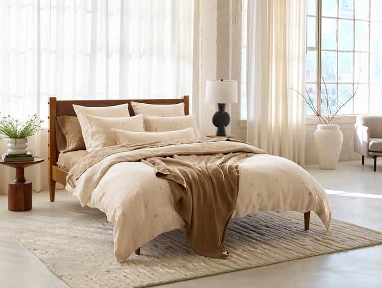 Helena Organic Linen Coverlet