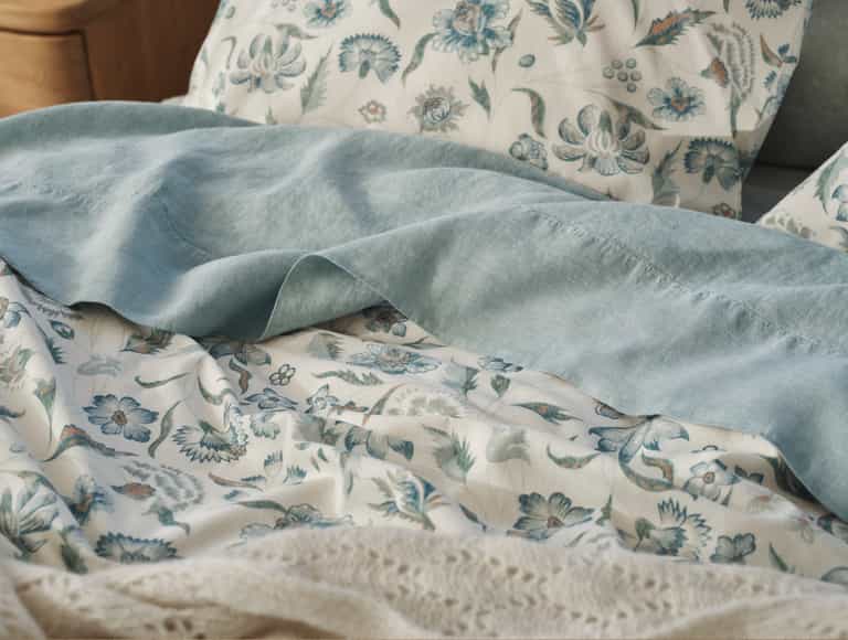 Viola Organic Print Duvet Cover