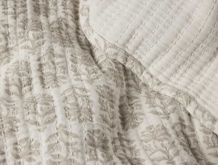 Mirada Organic Matelasse Coverlet