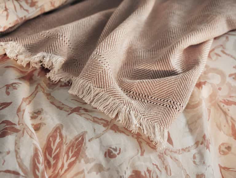 Canyon Organic Throw