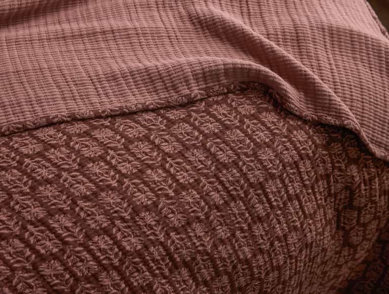 Mirada Organic Matelasse Throw