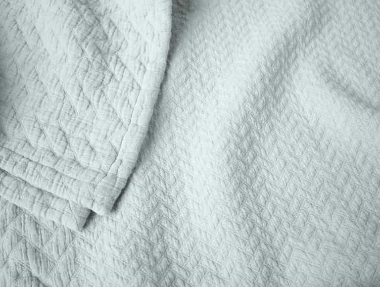 Angeles Organic Matelasse Blanket