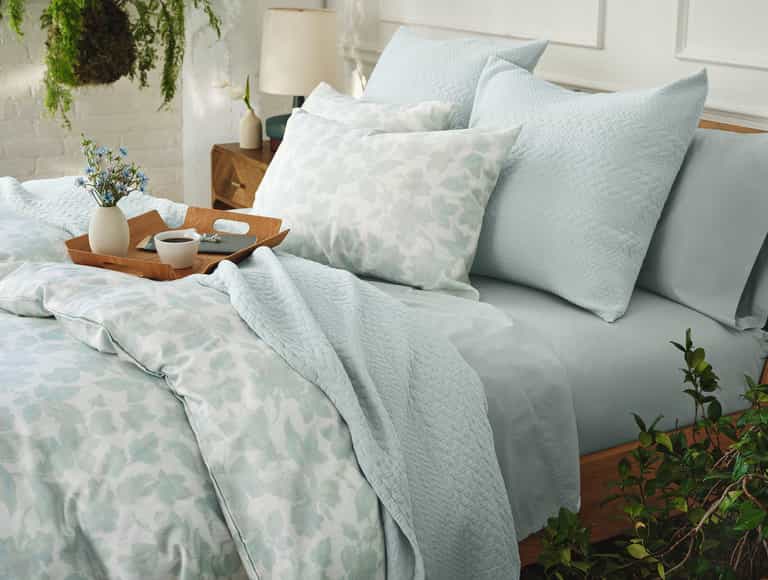 Angeles Organic Matelasse Blanket