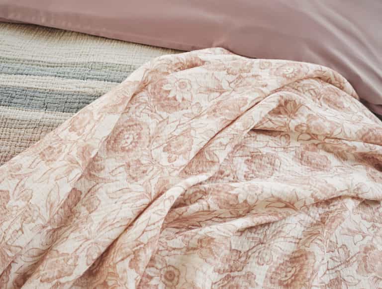 Balboa Organic Matelasse Print Throw