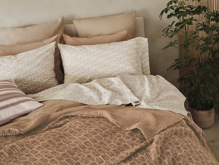 Mirada Organic Matelasse Coverlet