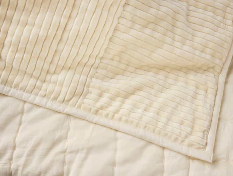 Velvet Ridge Organic Quilt