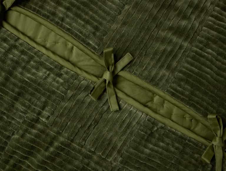 Velvet Ridge Organic Tree Skirt