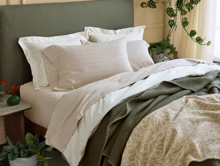 Cloud Brushed&trade; Organic Flannel Sheet Set