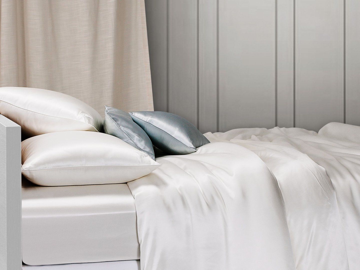 Charmeuse Silk Duvet Cover by Perle Silk