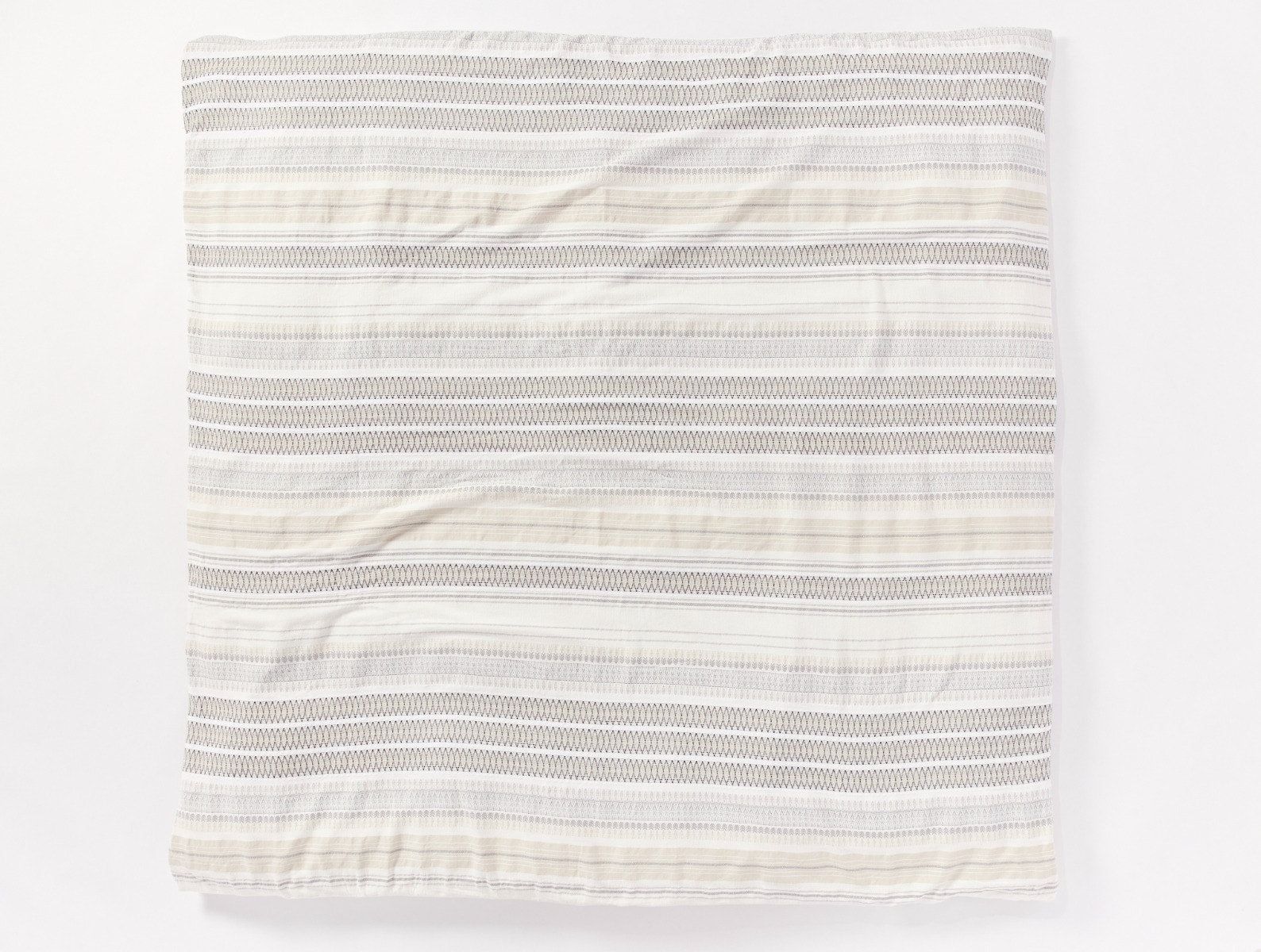 Lost Coast Organic Duvet Cover | Soft White w/Deep Graphite